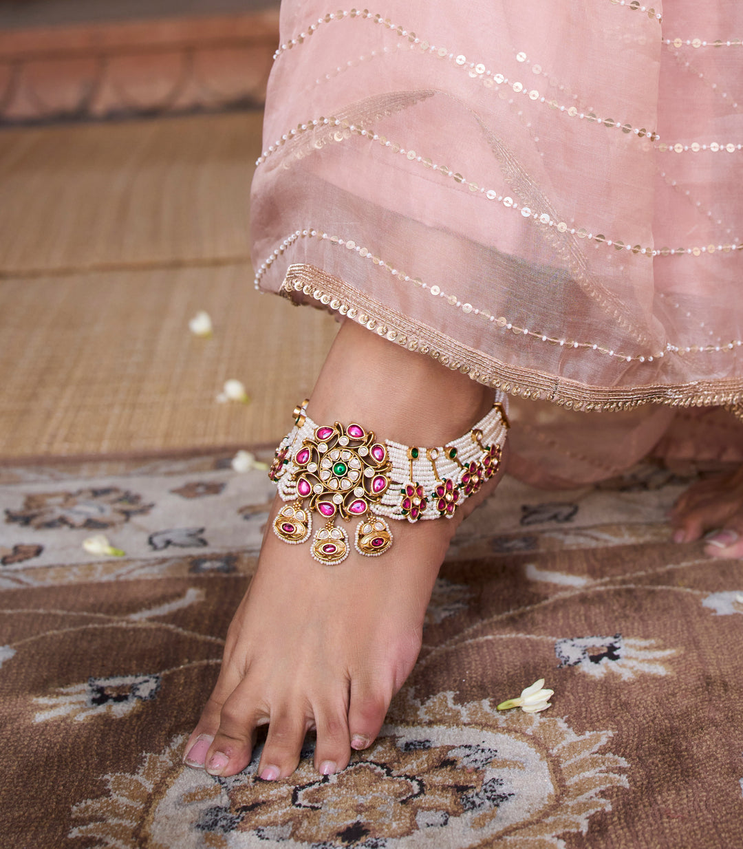 RUBINA RED & GREEN KUNDAN ANKLET