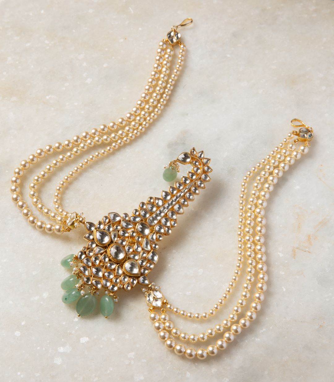 MENKA GREEN KUNDAN KALGI WITH PEARLS