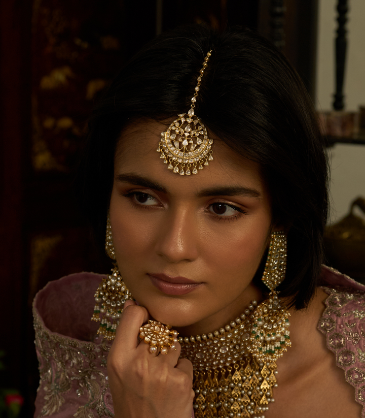 MENKA MOISSANITE TIKA