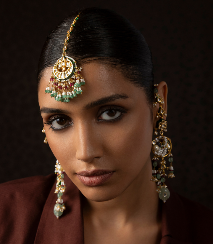 ALOKI GREEN KUNDAN TIKKA