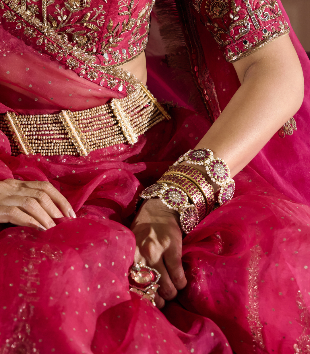 AVNI RED KUNDAN BANGLES