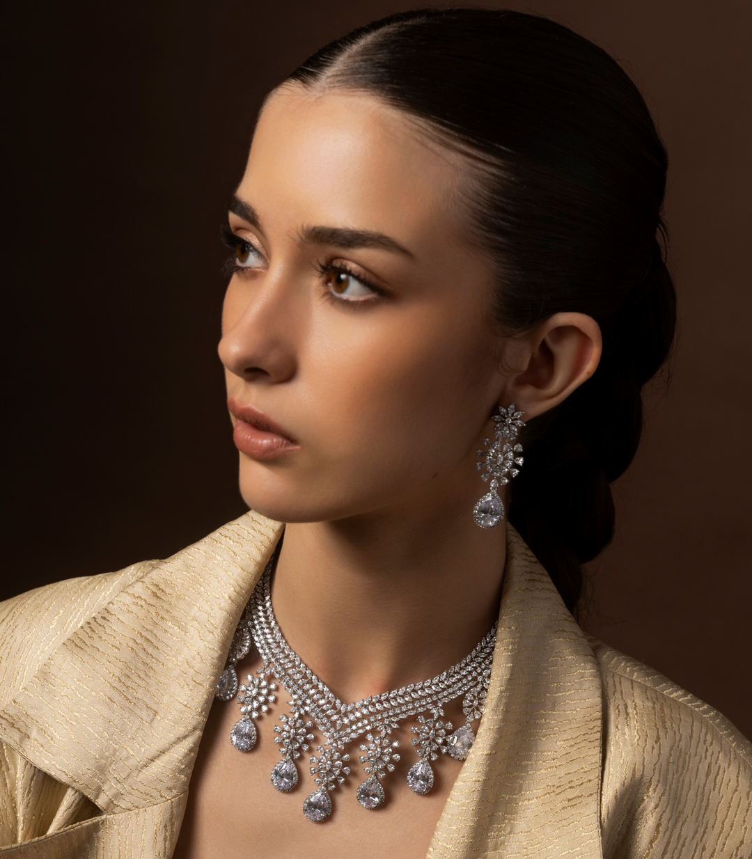 YADAV SILVER FINISH ZIRCON NECKLACE SET