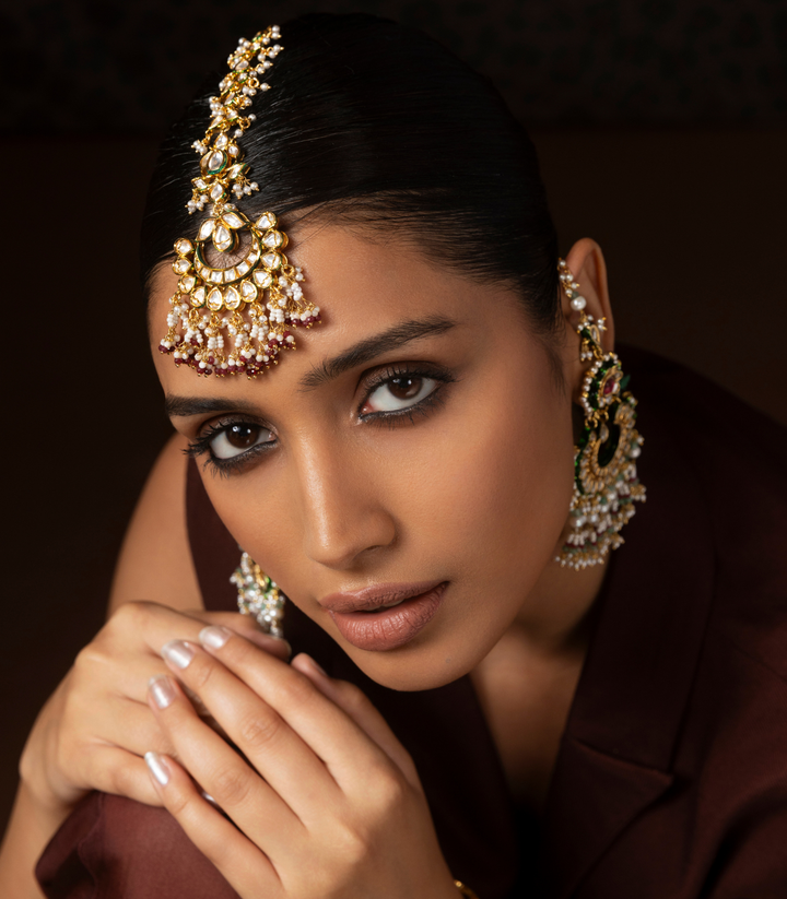 JISHA RED KUNDAN TIKA