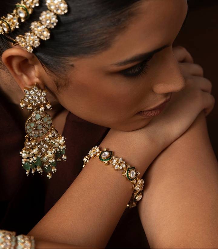 BHAWNA GREEN POLKI BRACELET