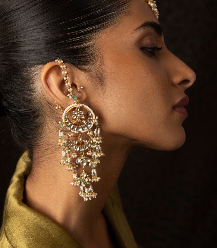 BHAGESHVARI KUNDAN STATEMENT EARRING