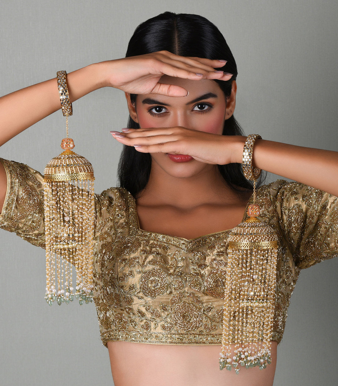 KRUTIKA GREEN & WHITE KALIRA