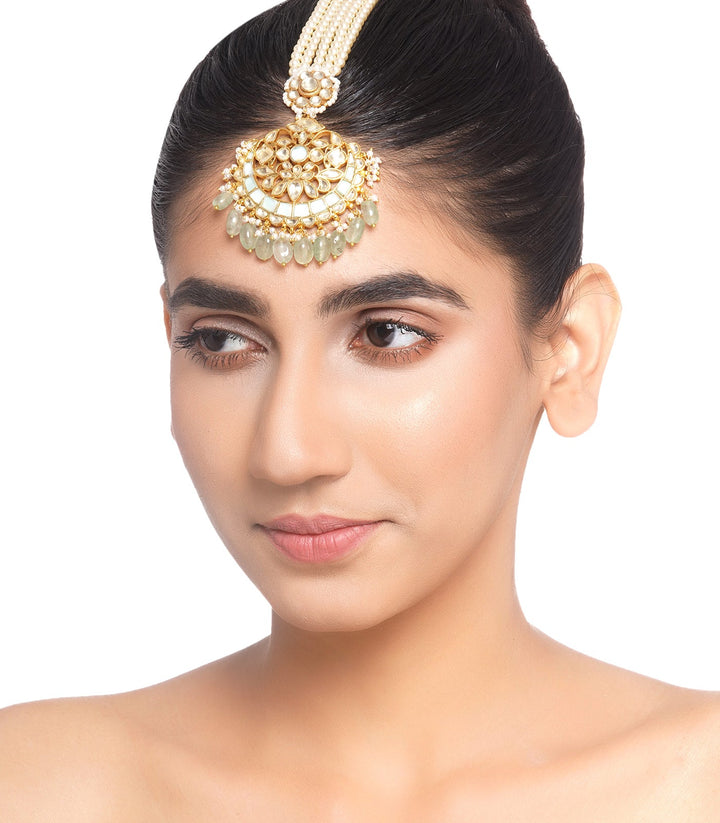 AASHIMA MINT KUNDAN TIKA WITH GREEN DROPS