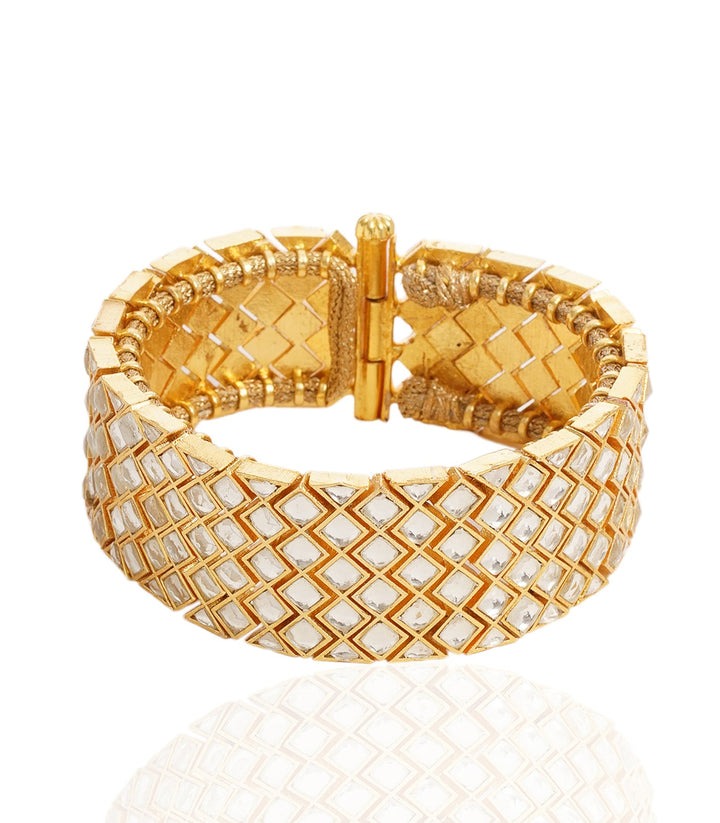 KOMAL WHITE KUNDAN BANGLES