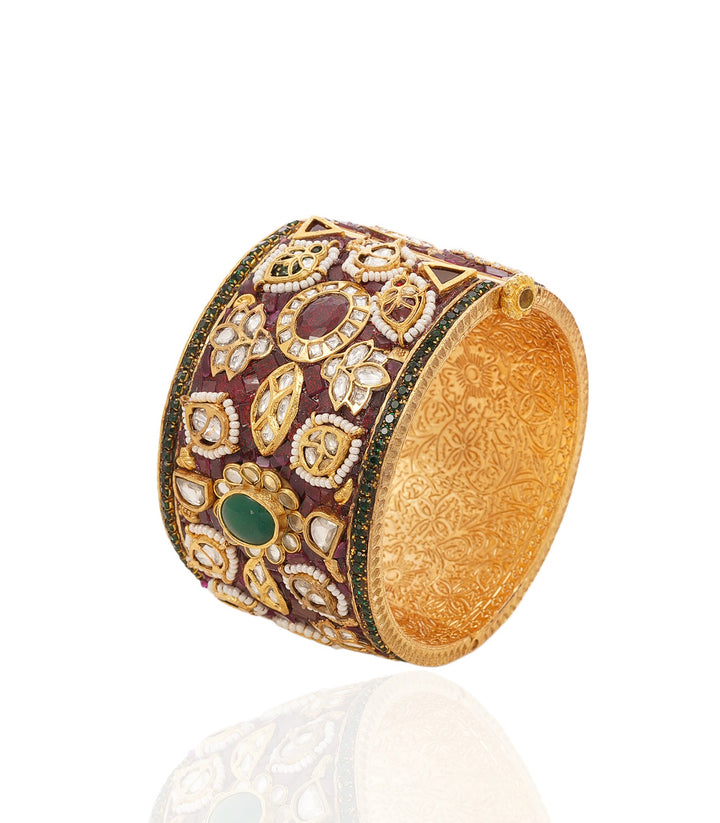 ARUNIMA RUBY & GREEN ONYX KUNDAN BANGLES