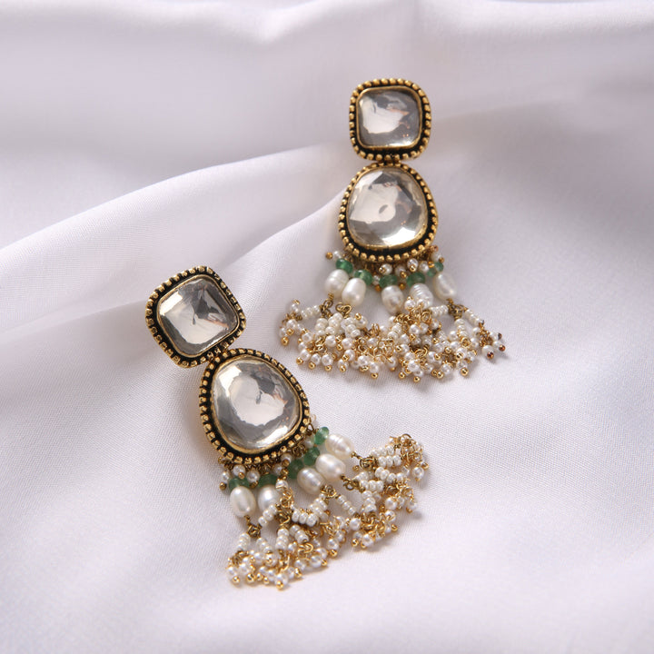 CHITRALI EARRING