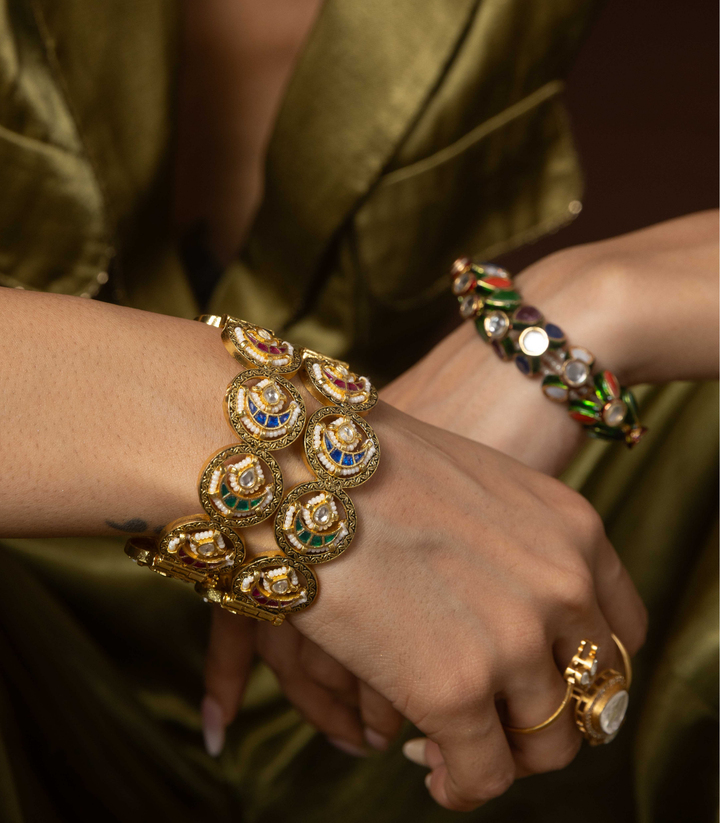 NEHA WHITE KUNDAN BANGLES