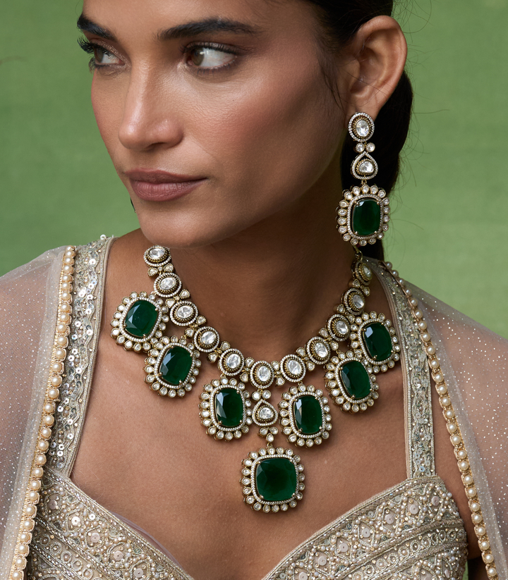 VINAYA GREEN POLKI NECKLACE SET