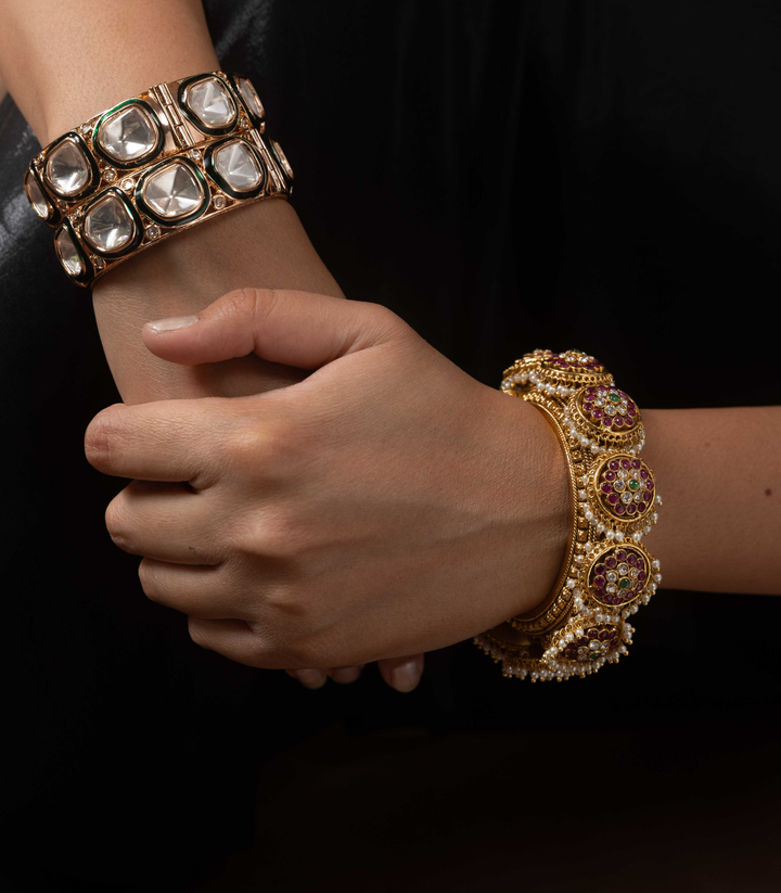 BHAVINI BANGLES