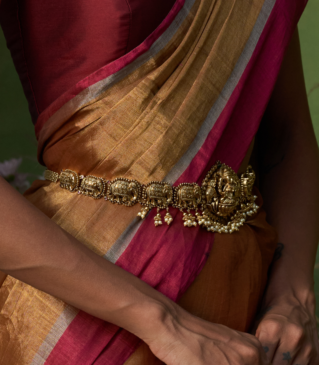 AADHYA WHITE  GOLD PLATED WAIST BELT