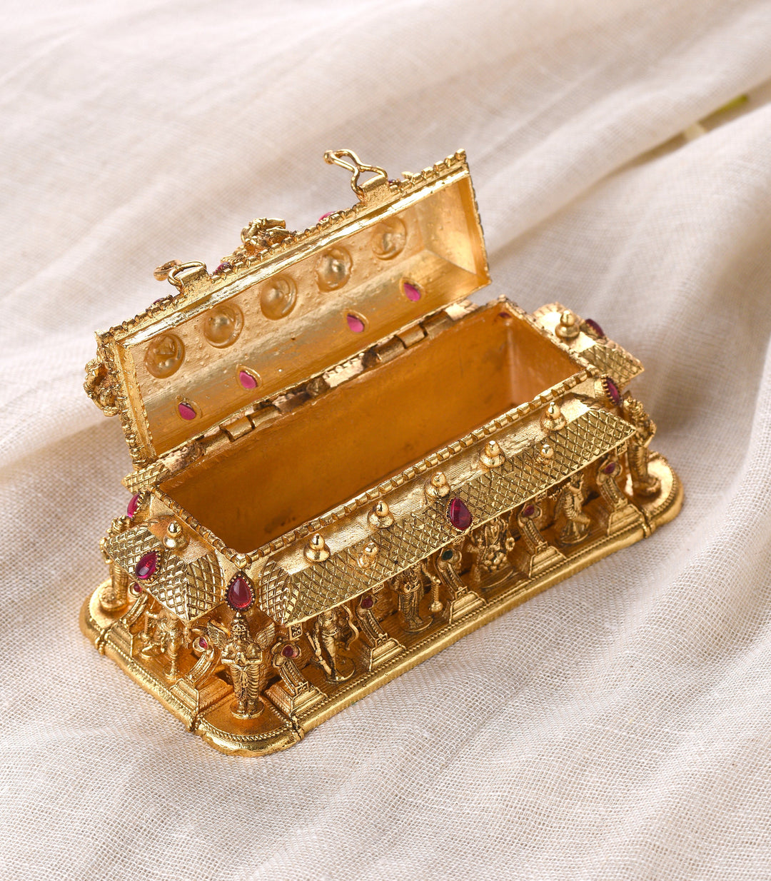 TEMPLE GOLD PLATED SINDOOR BOX