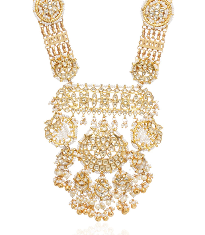 Kanika White & Gold Kundan Pendant Set