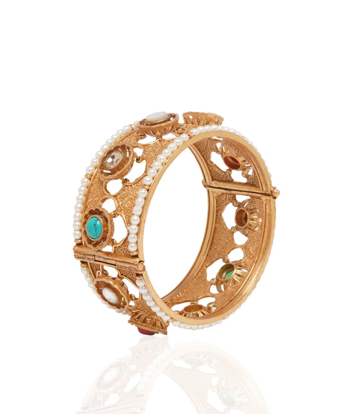 Sadhika  Navratan Bangle