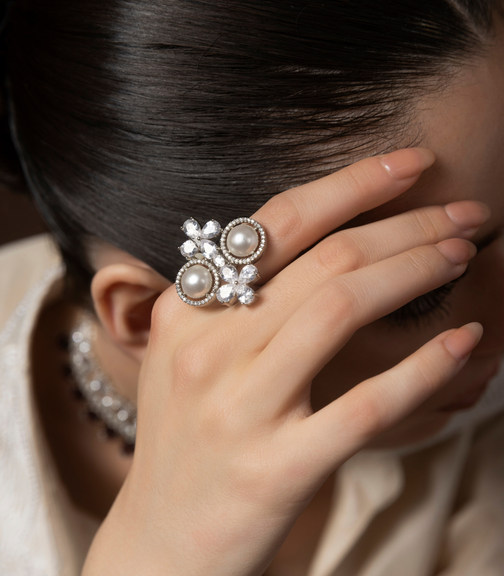 MANITA SLIVER FINISH ZIRCON RING