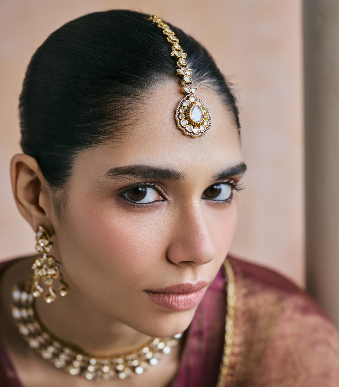 AHVI ANTIQUE FINISH POLKI TIKA