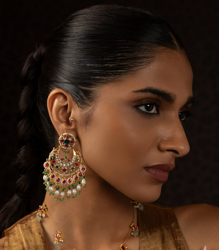 BHUVI RED & GREEN KUNDAN CHANDBALI