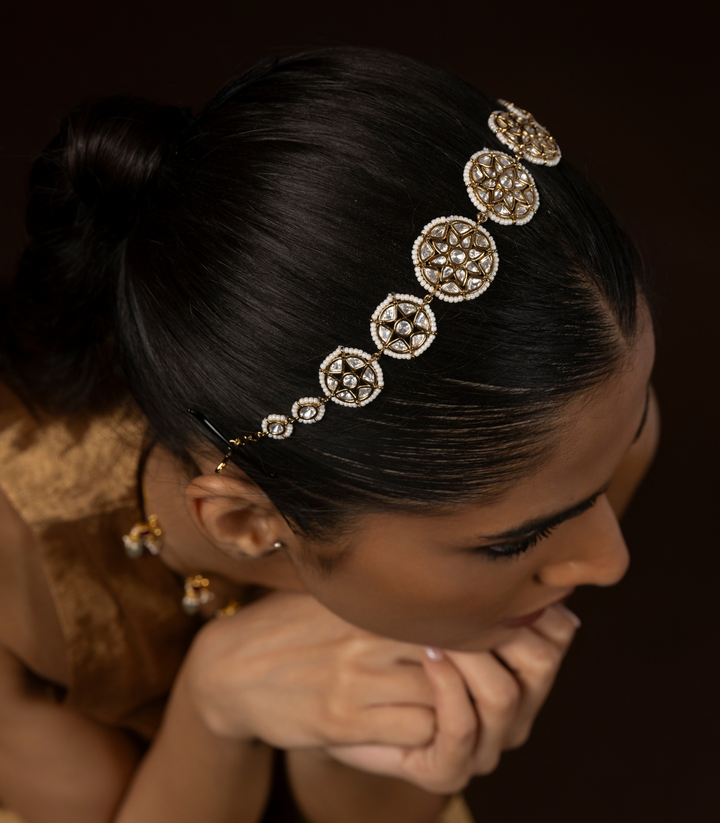 TVESHA WHITE KUNDAN SHEESH PECH