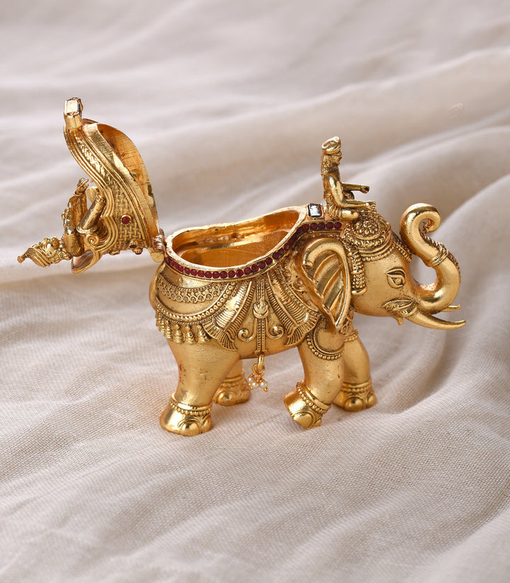 GOLD PLATED ELEPHANT SINDOOR BOX