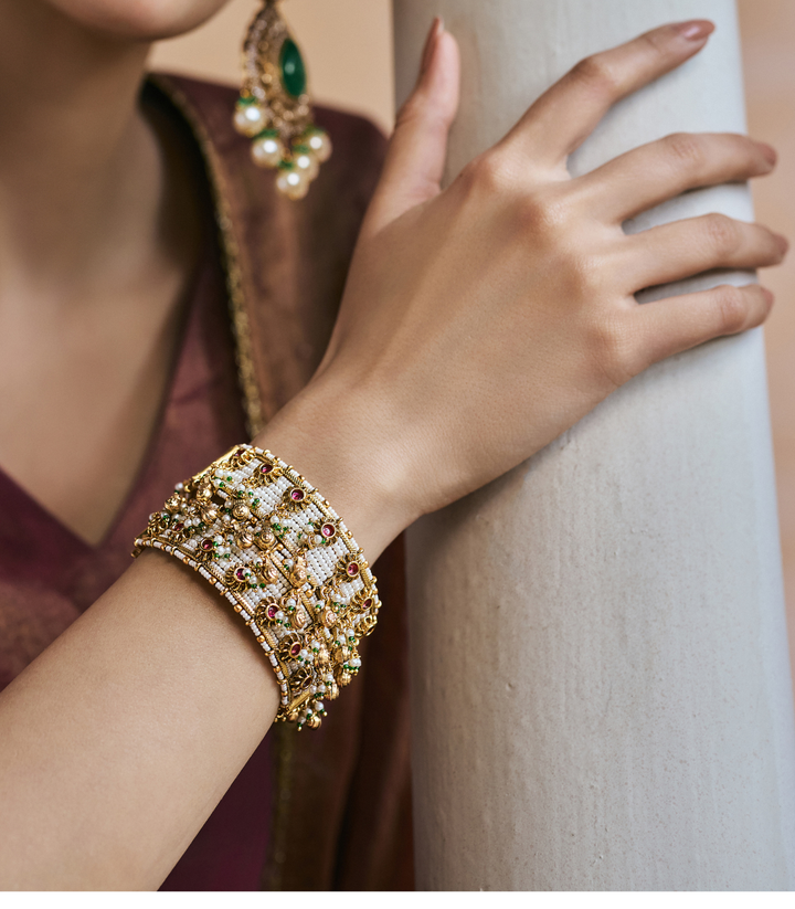 REKHA RED & GREEN BANGLES