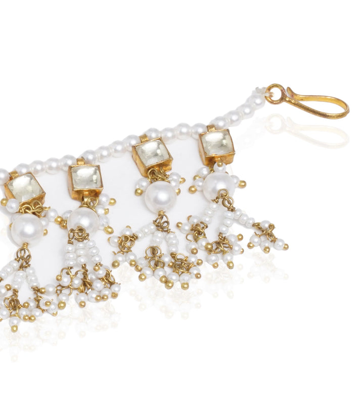ISHA EARCHAIN