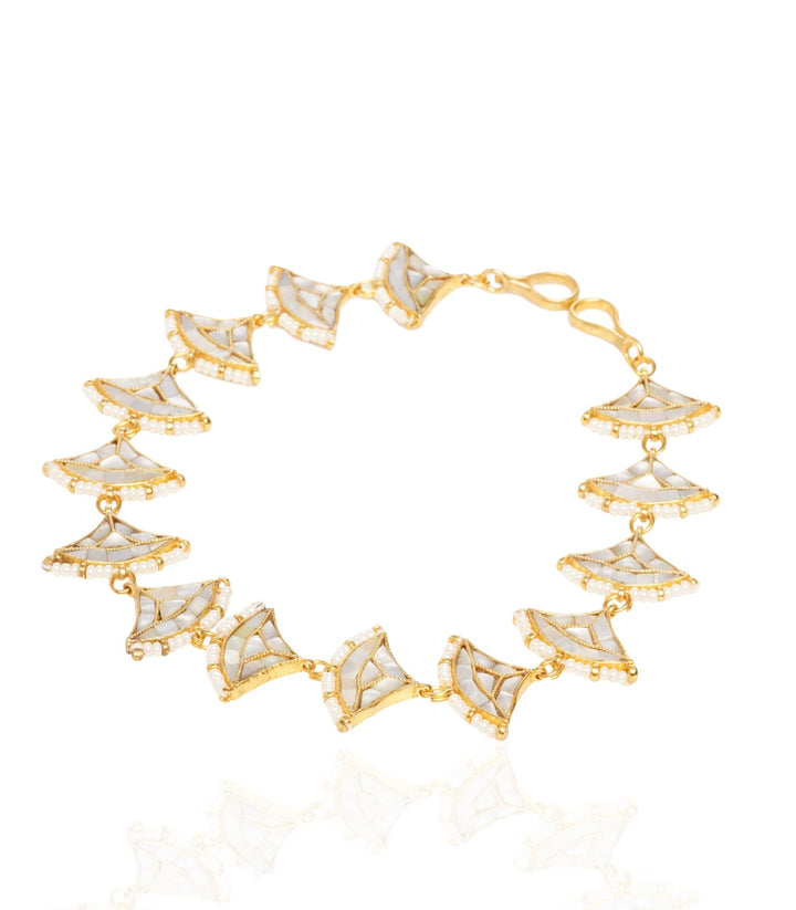 GOLD PLATED MOTHER OF PEARLS HAIRBAND