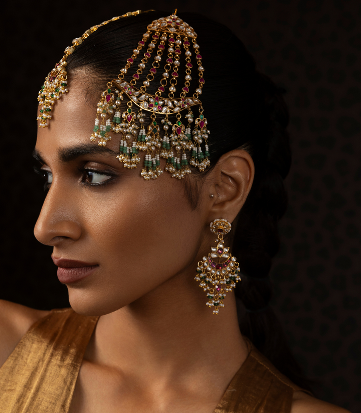 APARNA RED KUNDAN STATEMENT EARRING