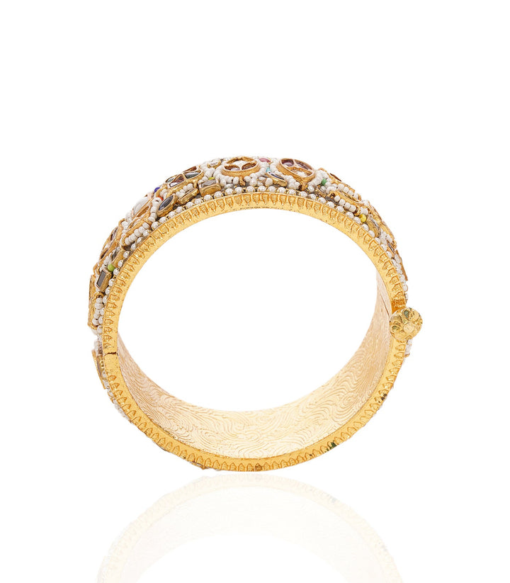 ISHANI NAVRATAN KUNDAN BANGLES