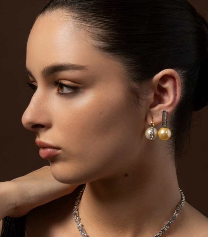 OVIYA WHITE  ZIRCON STUD