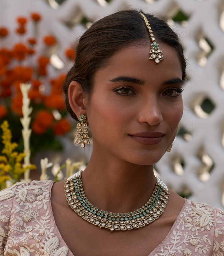 AARZA GREEN KUNDAN NECKLACE SET