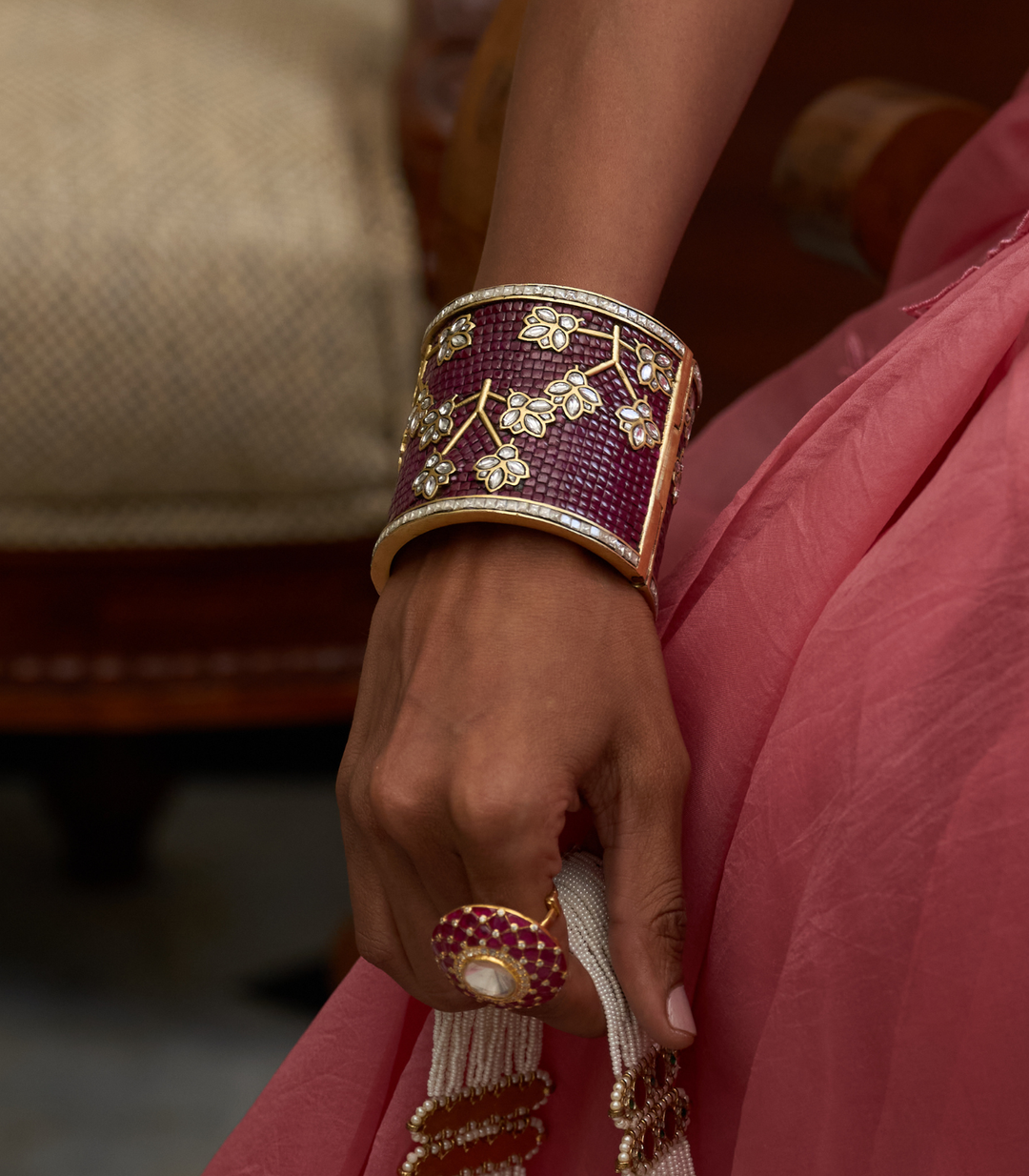 JAANVI RED KUNDAN BANGLES