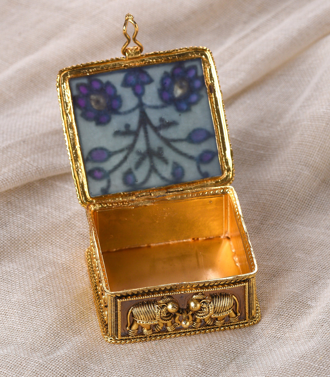 GOLD PLATED SQUARE GREEN KUNDAN SINDOOR BOX