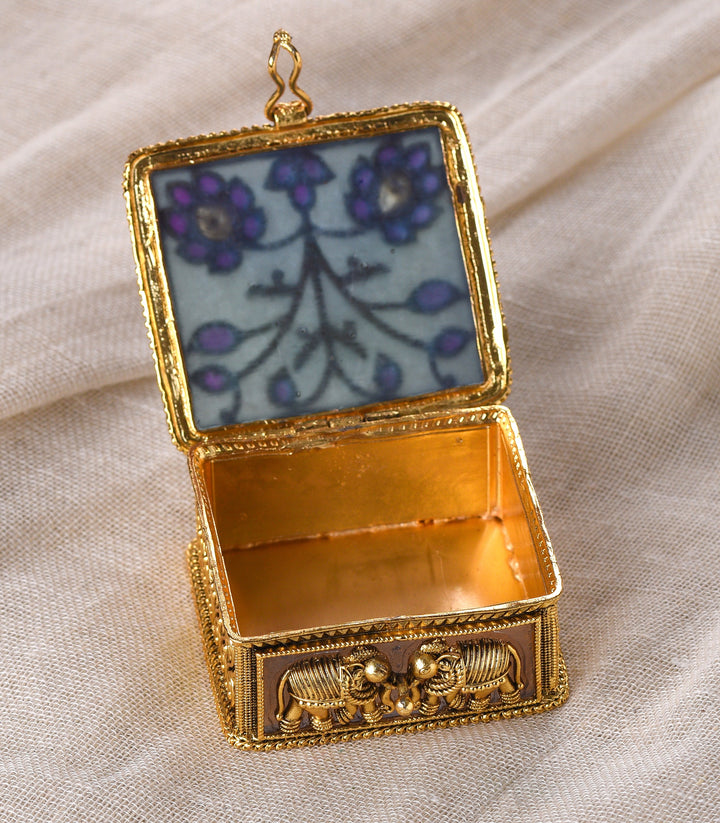 GOLD PLATED SQUARE GREEN KUNDAN SINDOOR BOX