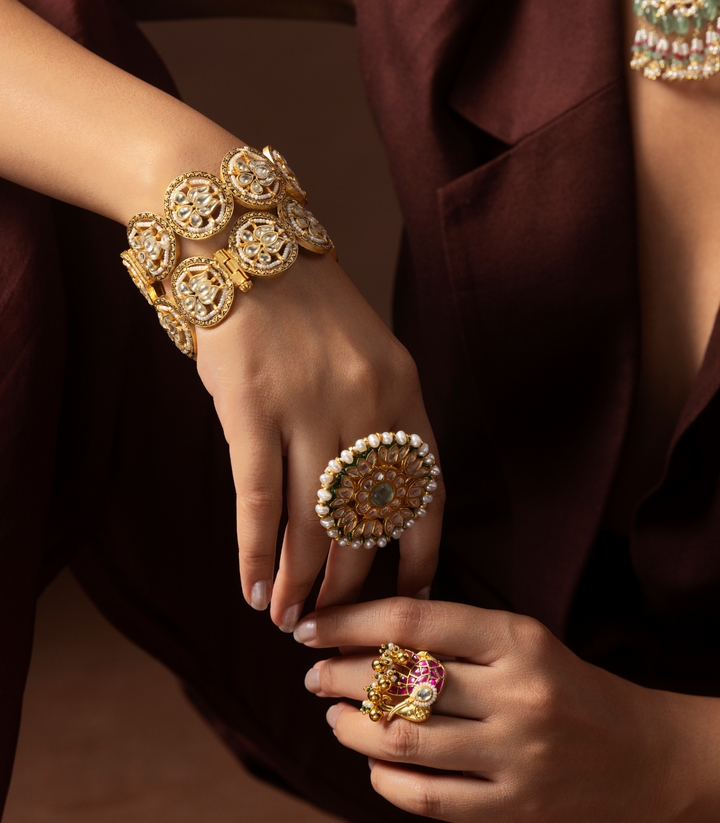 SNEHA WHITE KUNDAN BANGLES