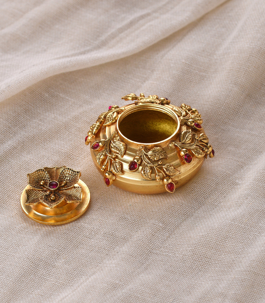 GOLD PLATED KALASH SINDOOR BOX