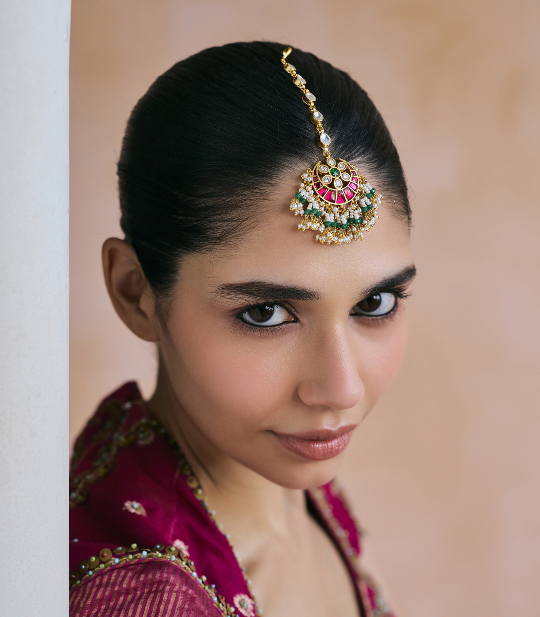 DHWANI GREEN KUNDAN TIKA