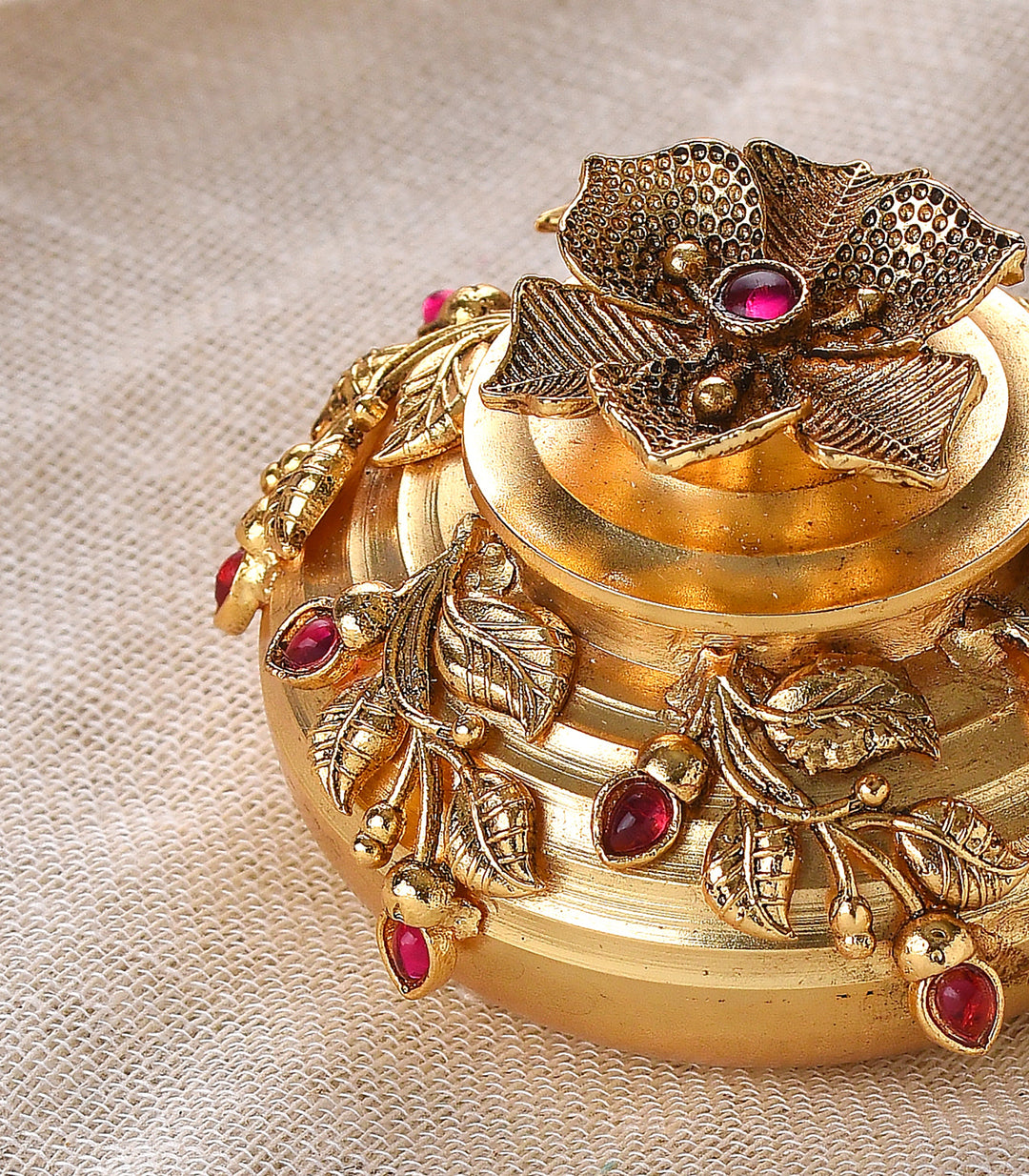GOLD PLATED KALASH SINDOOR BOX