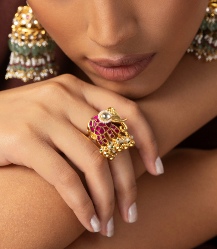 VAARUNI RED KUNDAN RING