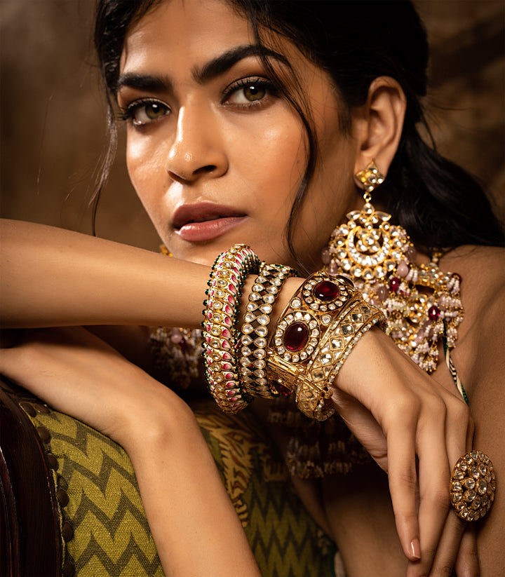 MAHASHWETA MOISSANITE  BANGLES