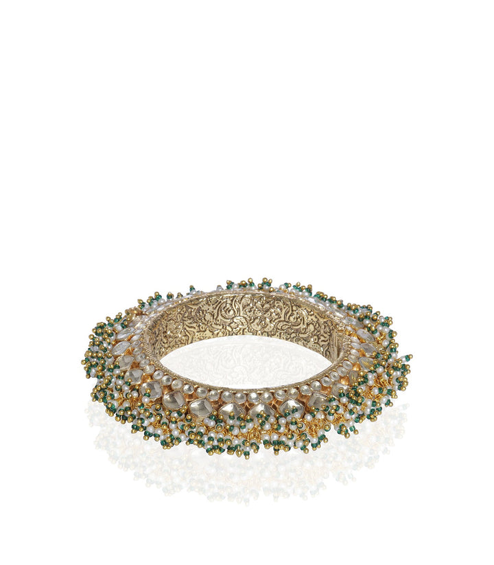 Aradhya Gajra Kundan Bangles