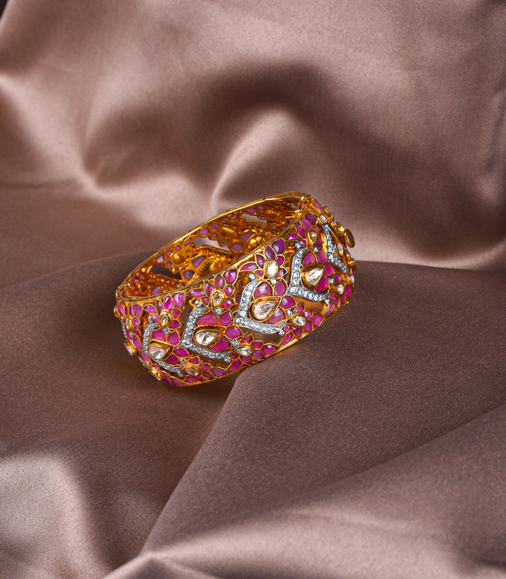 BHANVI GOLD PLATED PINK MOISSANITE BANGLE