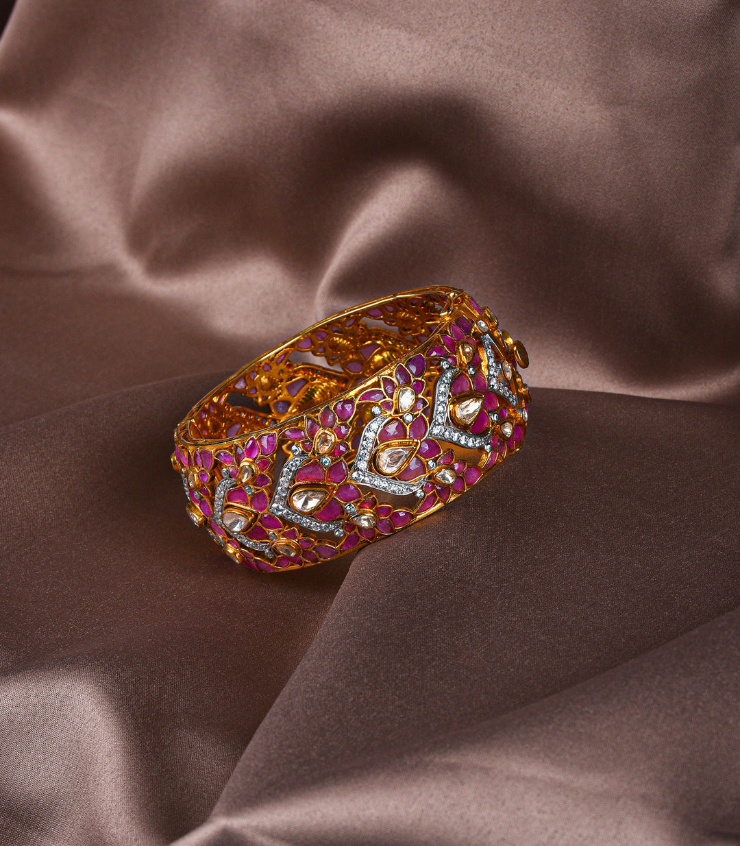 BHANVI GOLD PLATED PINK MOISSANITE BANGLE