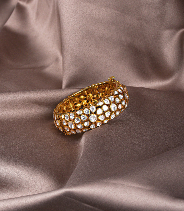 KANIKA MOISSANITE BANGLE