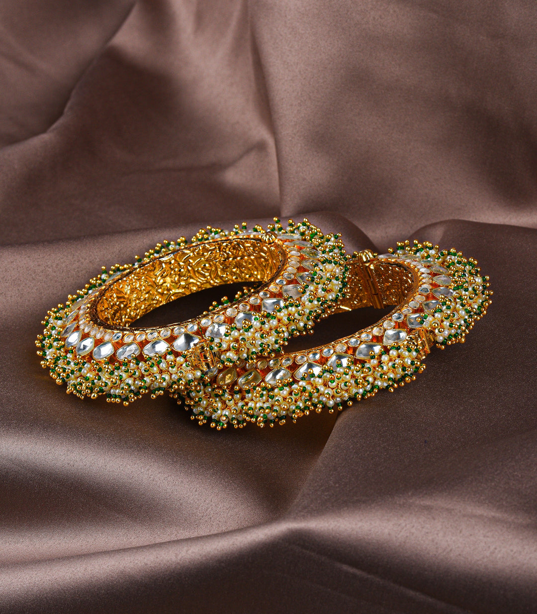 Aradhya Gajra Kundan Bangles
