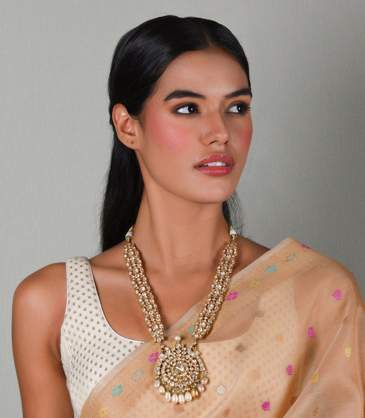 URVASHEE WHITE & GREEN MOISSANITE PENDANT