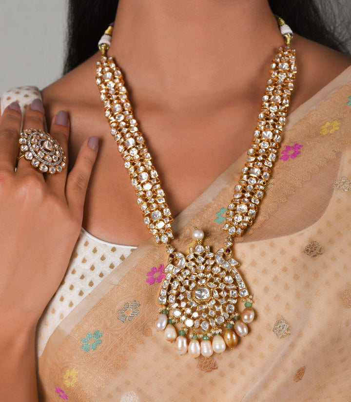 URVASHEE WHITE & GREEN MOISSANITE PENDANT