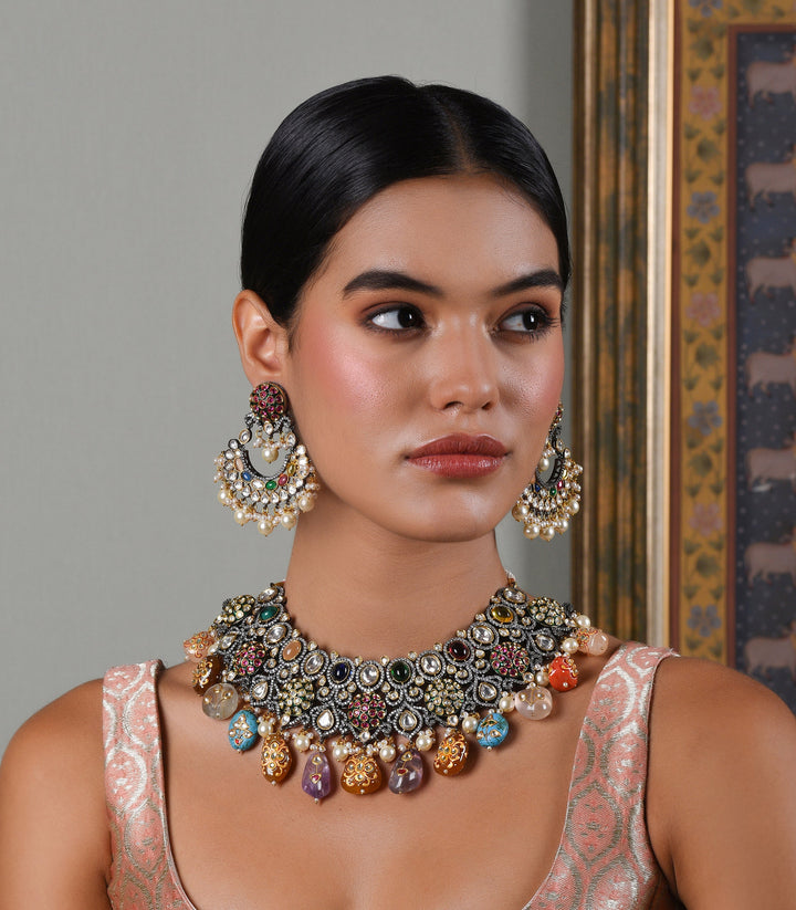 SVARA ANTIQUE FINISH NAVRATAN NECKLACE SET
